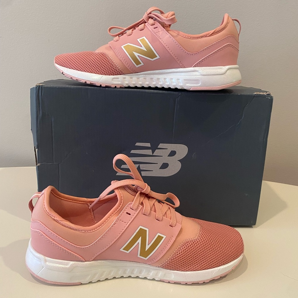 New Balance Kids Shoes Girls size 7 New in Box